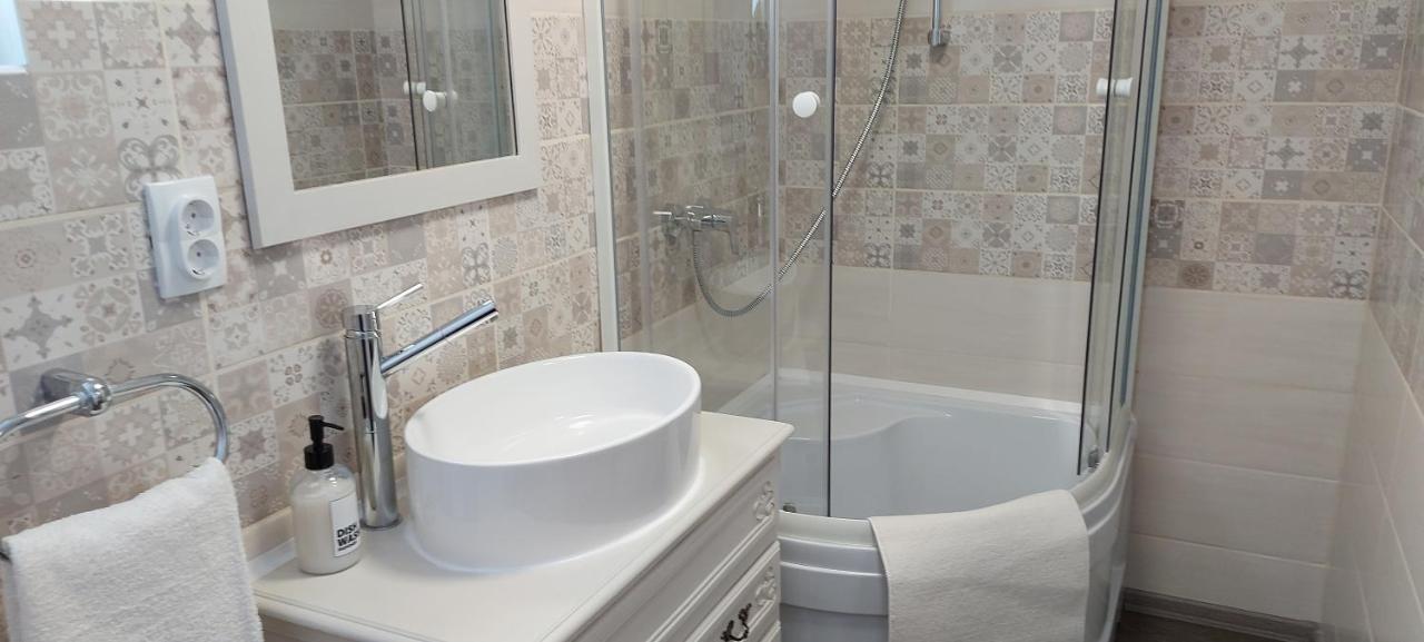 Takler Home Alsoors Luaran gambar