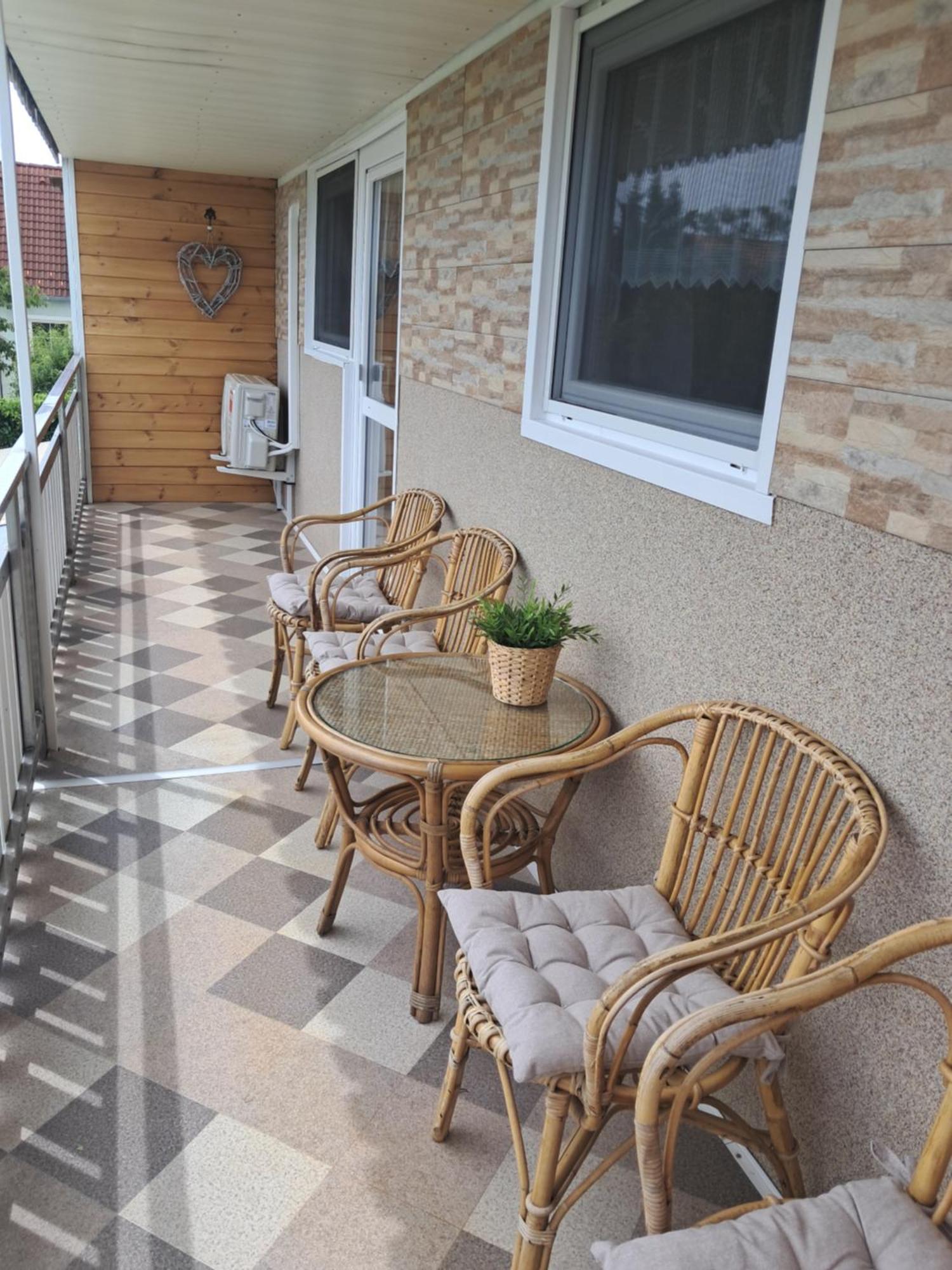 Takler Home Alsoors Luaran gambar