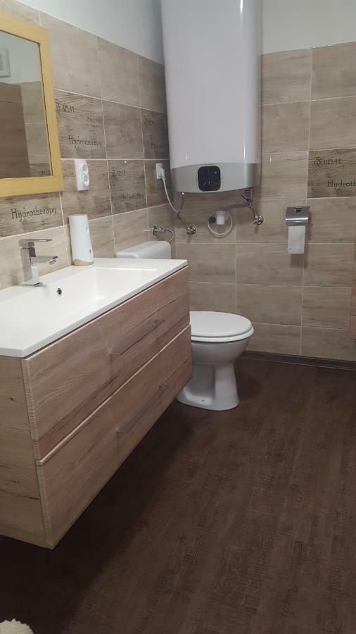 Takler Home Alsoors Luaran gambar